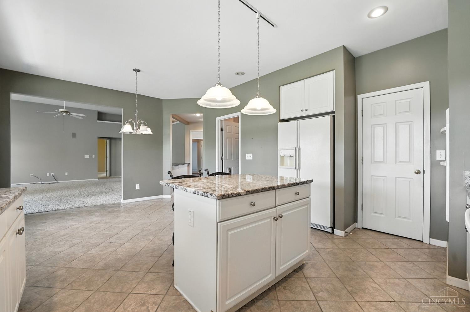 Mason, Ohio, 45040, United States, 4 Bedrooms Bedrooms, ,3 BathroomsBathrooms,Residential,For Sale,1934204
