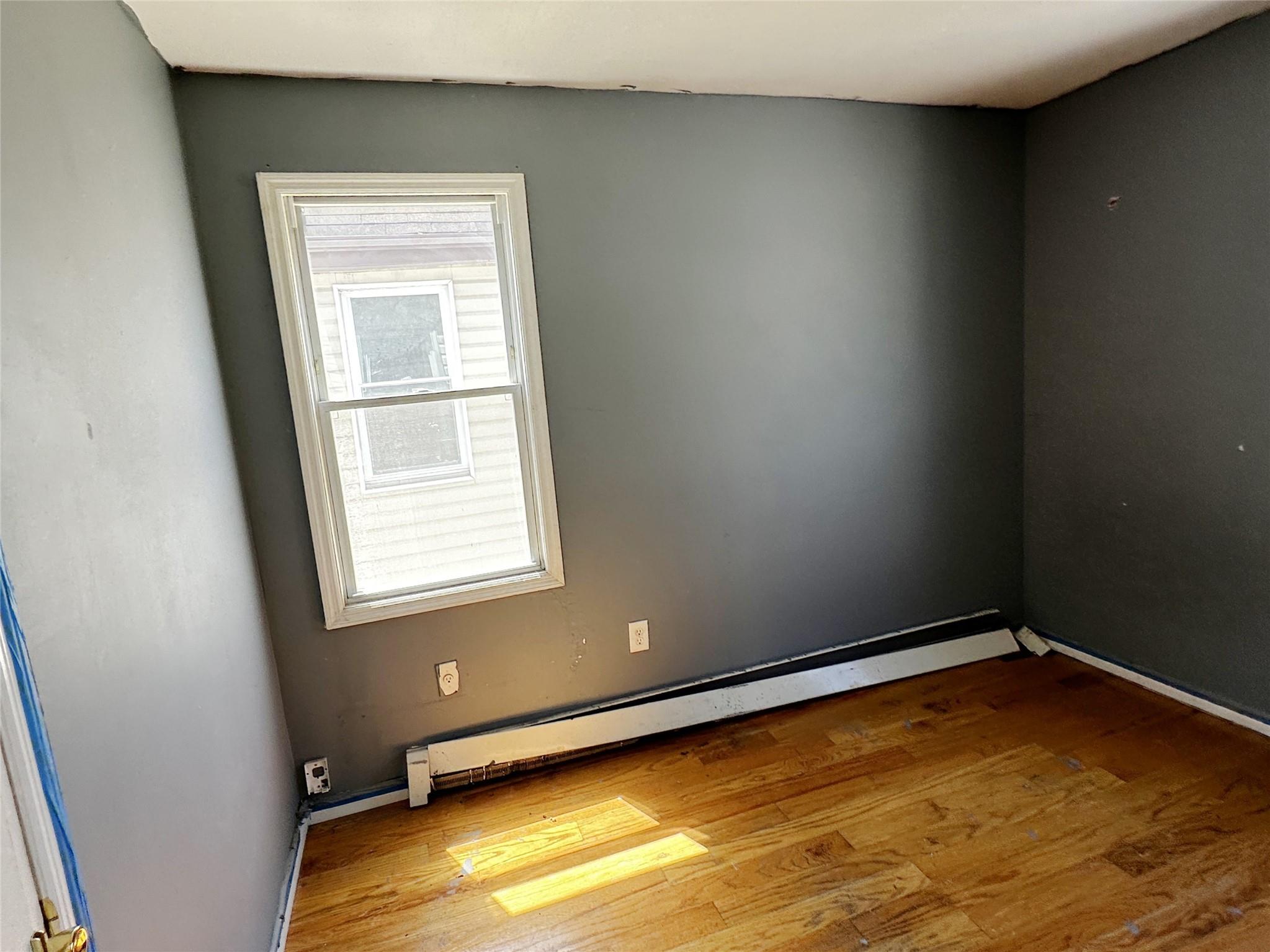 Jamaica, New York, 11433, United States, 3 Bedrooms Bedrooms, ,2 BathroomsBathrooms,Residential,For Sale,1883672