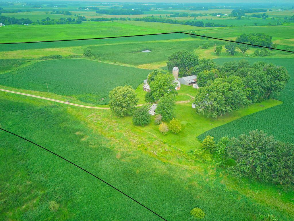 Winsted, Minnesota, 55395, United States, 2 Bedrooms Bedrooms, ,1 BathroomBathrooms,Residential,For Sale,1979675