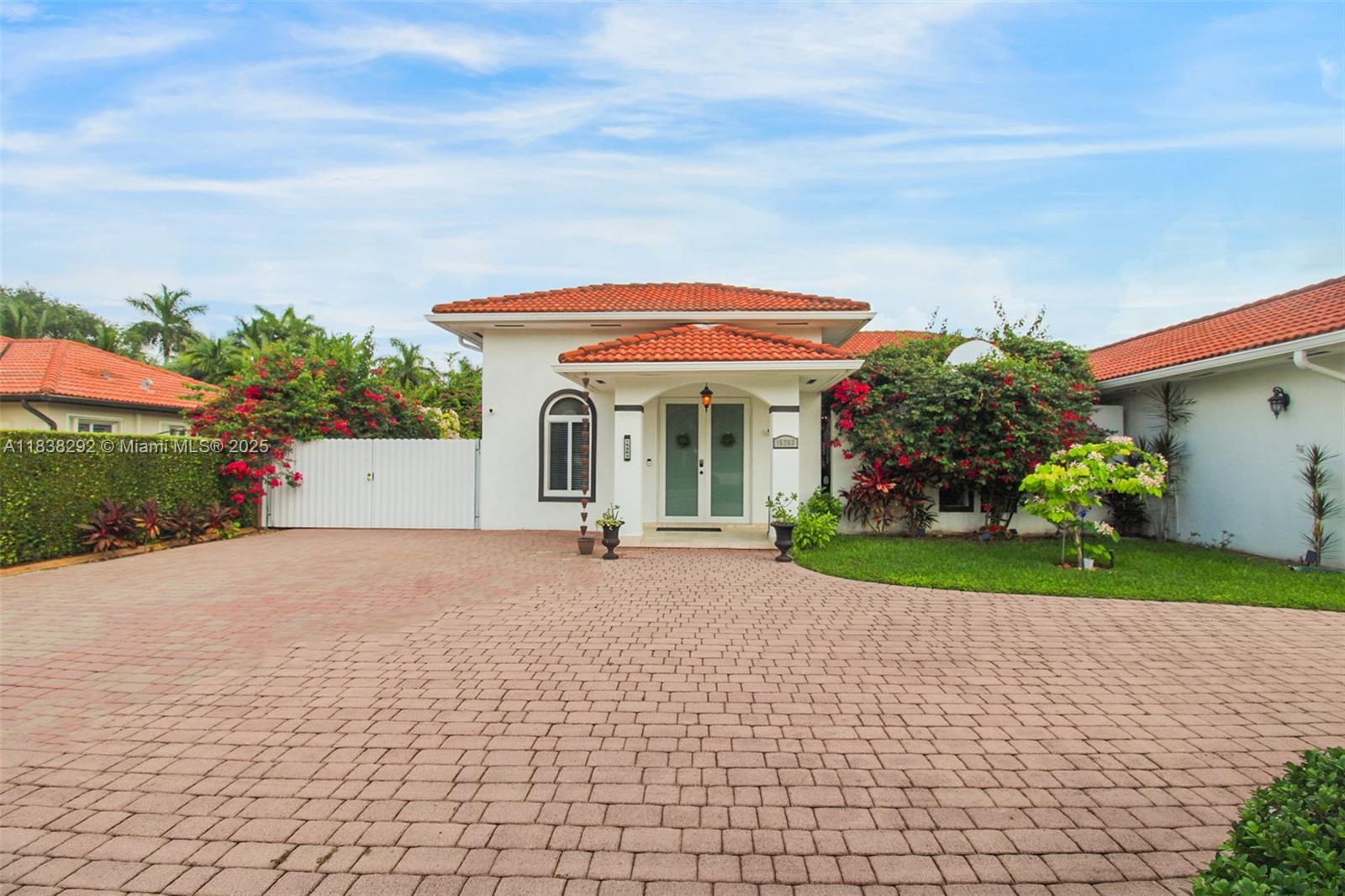 Miami, Florida, 33187, United States, 4 Bedrooms Bedrooms, ,3 BathroomsBathrooms,Residential,For Sale,1900896