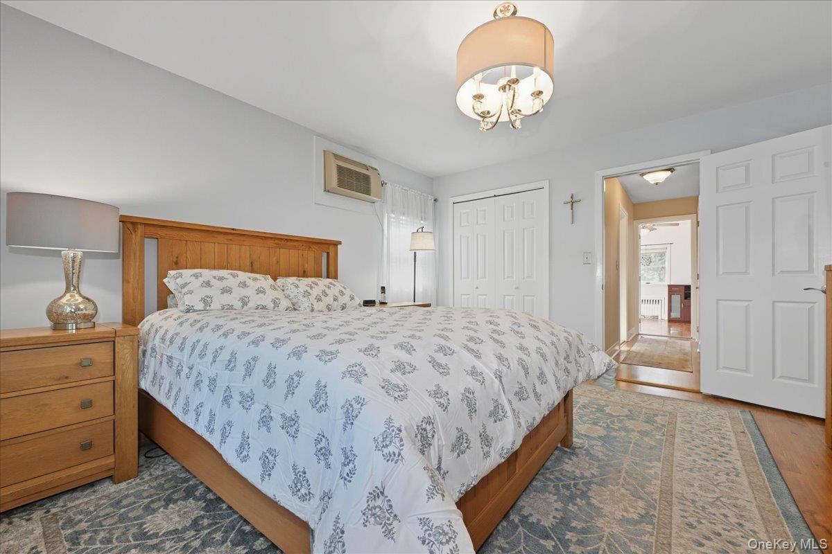 North Bellmore, New York, 11710, United States, 3 Bedrooms Bedrooms, ,2 BathroomsBathrooms,Residential,For Sale,1991697