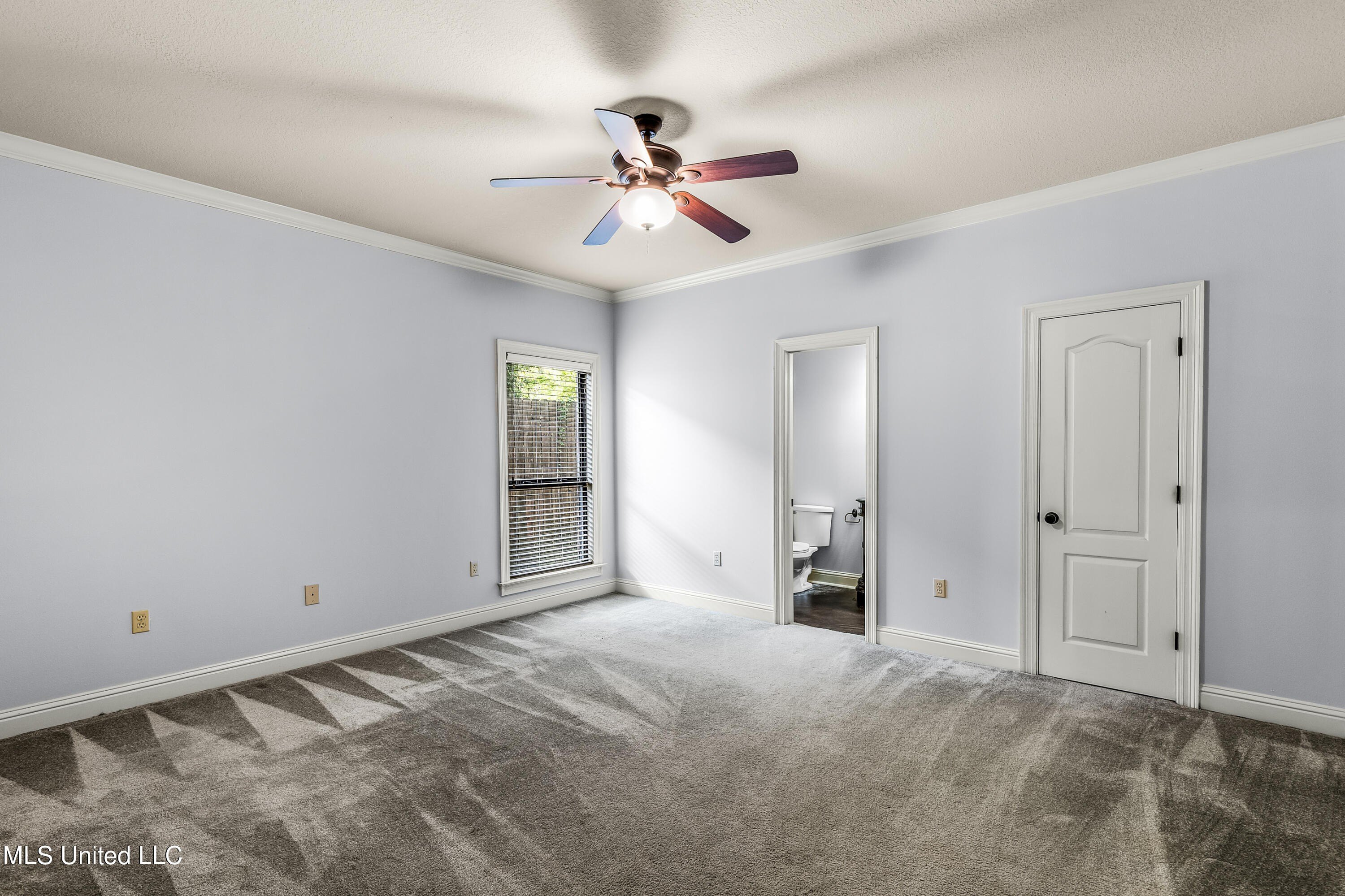 Ocean Springs, Mississippi, 39564, United States, 4 Bedrooms Bedrooms, ,3 BathroomsBathrooms,Residential,For Sale,1978241