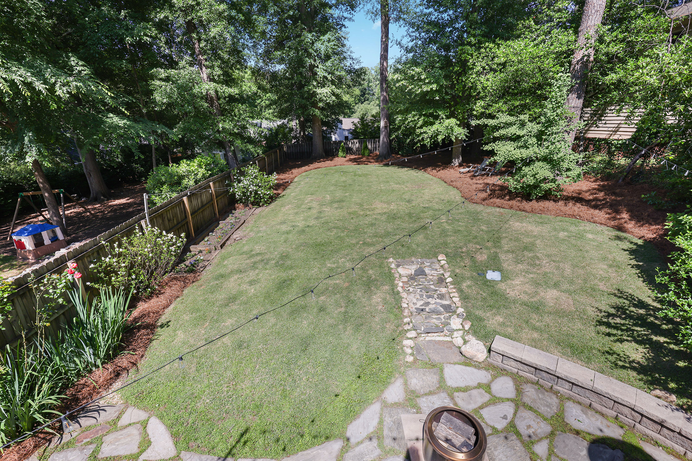  Charming Cottage in the Heart of Sought-after Peachtree Hills - 物件實景