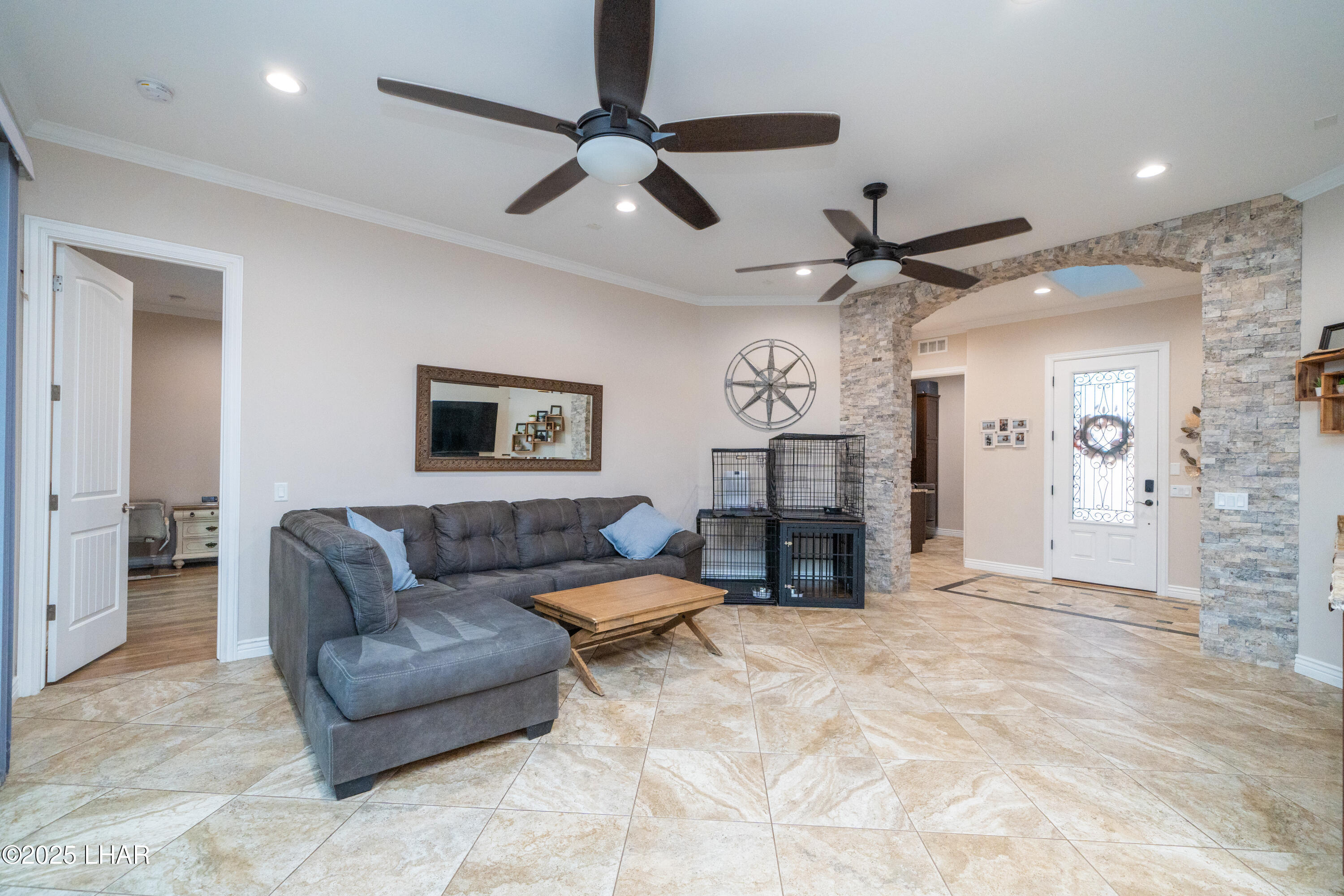 Lake Havasu City, Arizona, 86403, United States, 3 Bedrooms Bedrooms, ,4 BathroomsBathrooms,Residential,For Sale,1827027