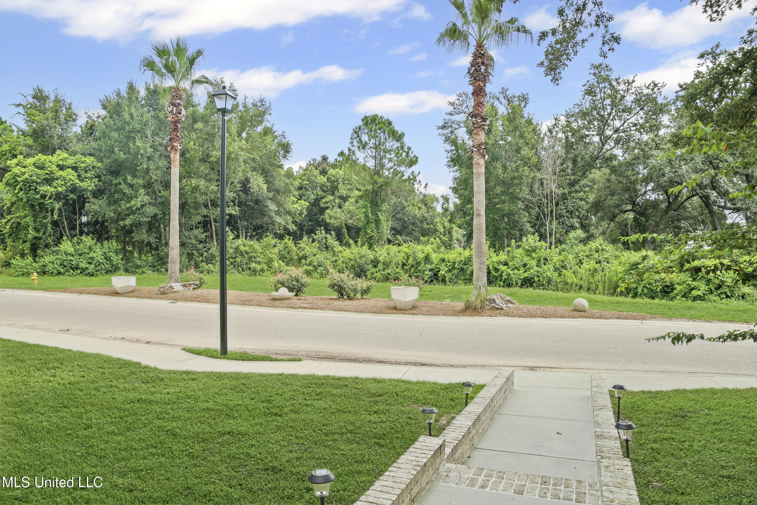 Biloxi, Mississippi, 39531, United States, 3 Bedrooms Bedrooms, ,3 BathroomsBathrooms,Residential,For Sale,1906978