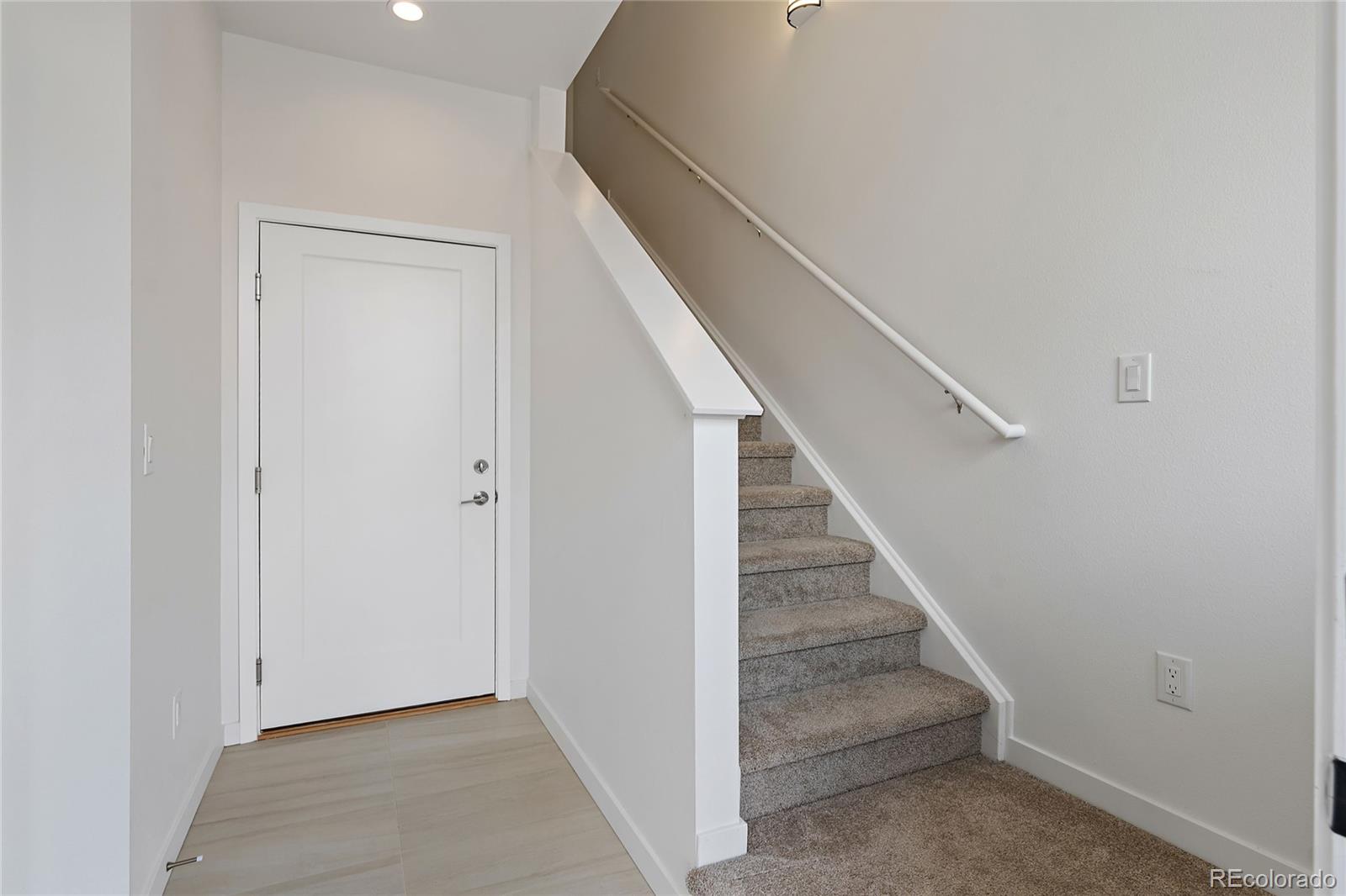 Denver, Colorado, 80231, United States, 3 Bedrooms Bedrooms, ,4 BathroomsBathrooms,Residential,For Sale,1877568