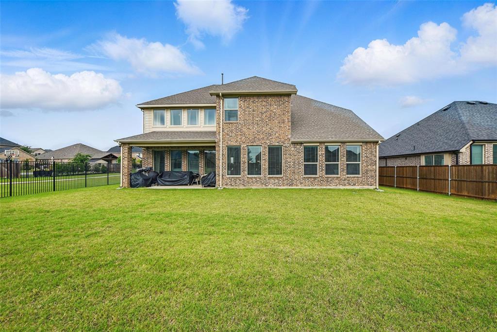 Haslet, Texas, 76177, United States, 5 Bedrooms Bedrooms, ,4 BathroomsBathrooms,Residential,For Sale,1840704