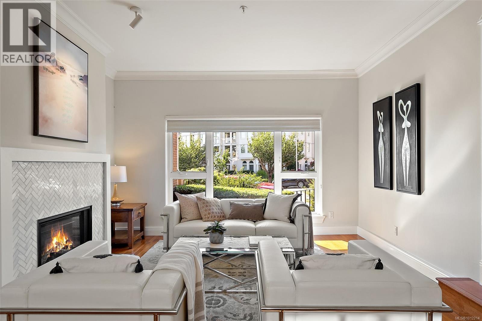 VICTORIA, British Columbia, V9A 7M5, CA, 4 Bedrooms Bedrooms, ,4 BathroomsBathrooms,Residential,For Sale,1947216