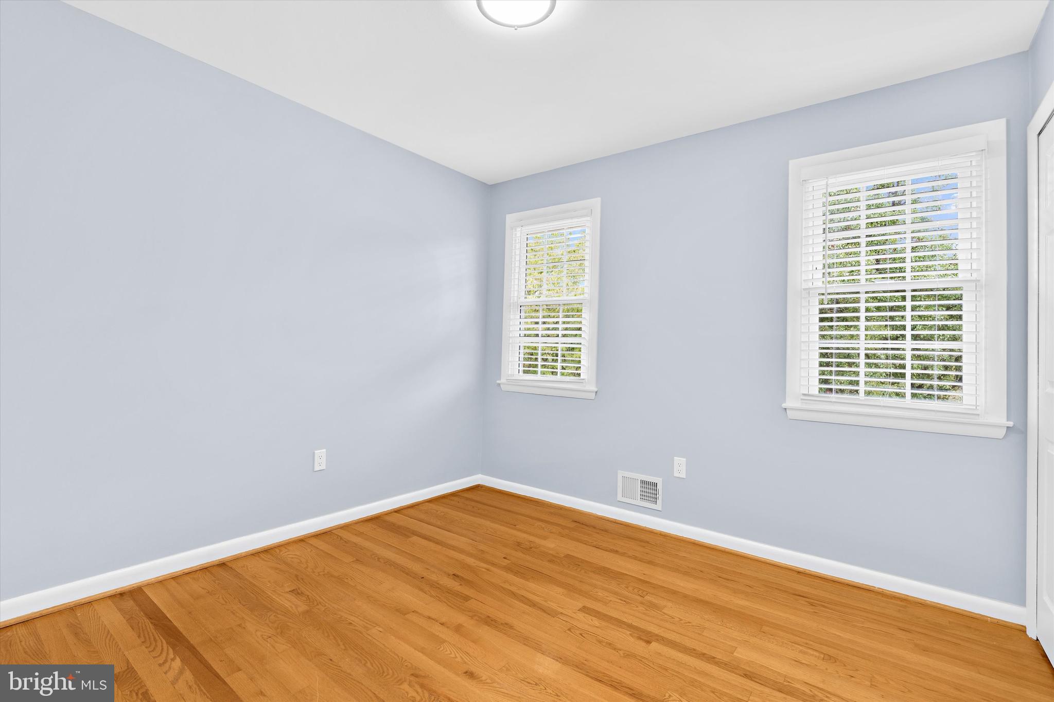 Rockville, Maryland, 20850, United States, 5 Bedrooms Bedrooms, ,5 BathroomsBathrooms,Residential,For Sale,1978251