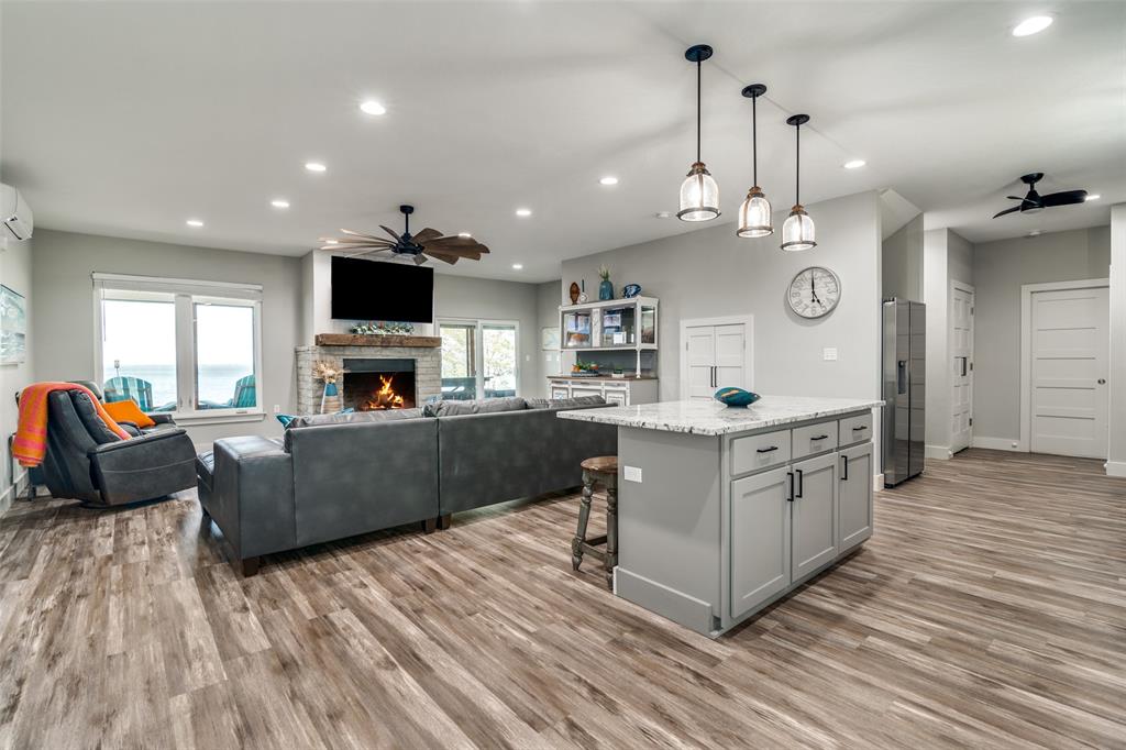 Streetman, Texas, 75859, United States, 2 Bedrooms Bedrooms, ,3 BathroomsBathrooms,Residential,For Sale,1751258