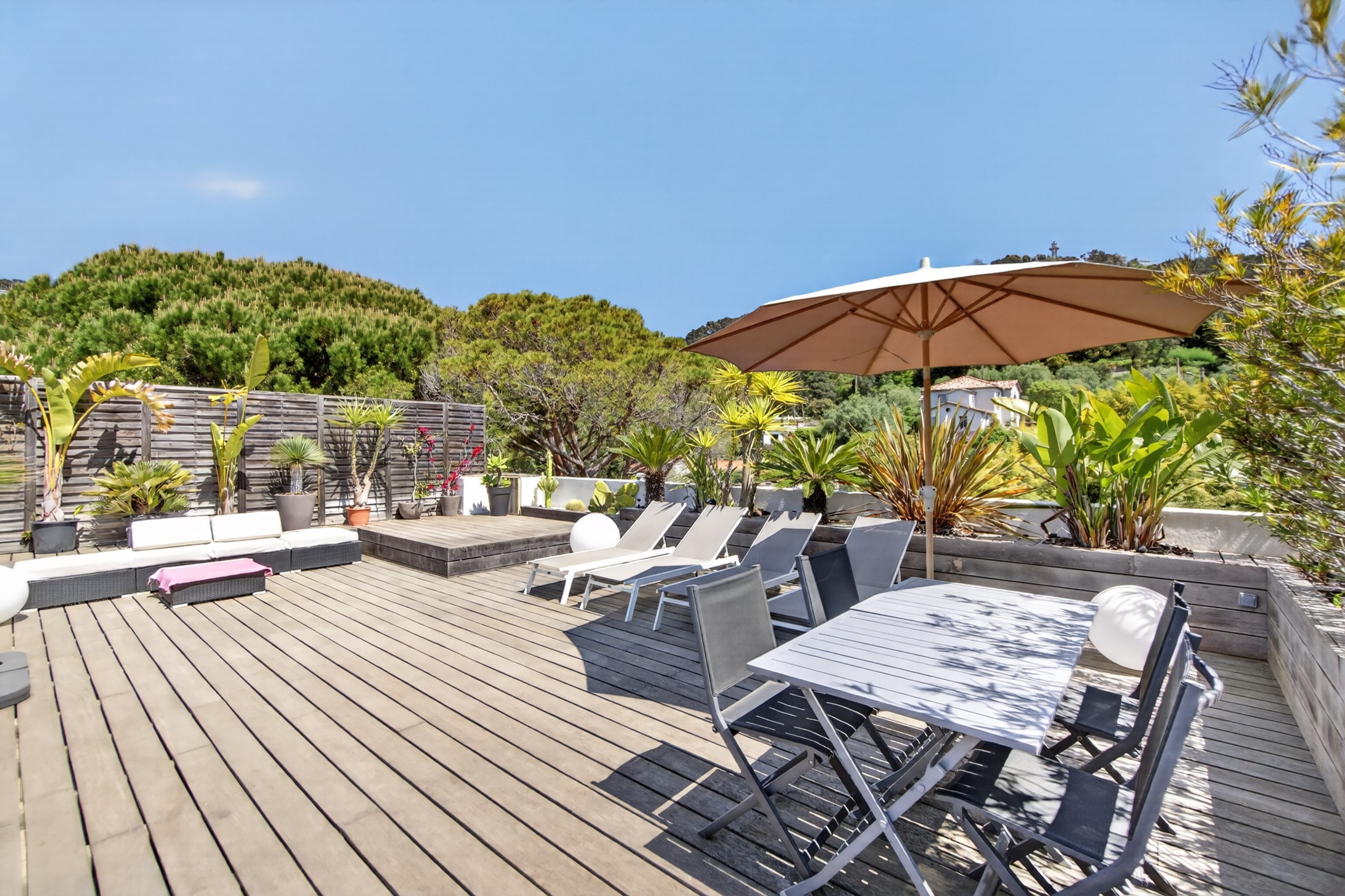 La Californie - Co-exclusive Apartment with rooftop terrace and open nature vie… - 物件實景