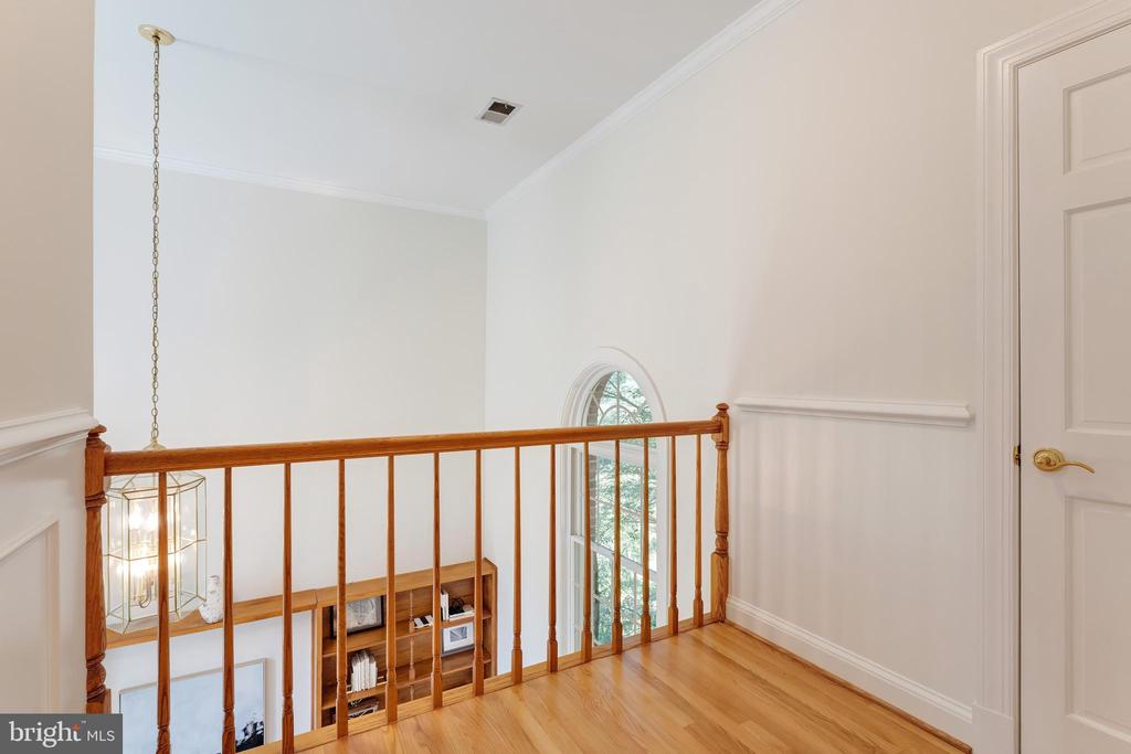 Great Falls, Virginia, 22066, United States, 5 Bedrooms Bedrooms, ,5 BathroomsBathrooms,Residential,For Sale,1900616