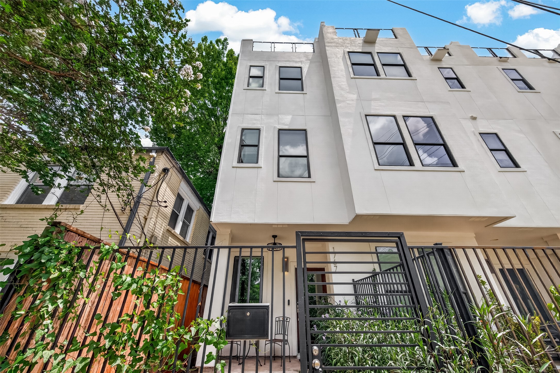  1767 Michigan Street - 物件實景