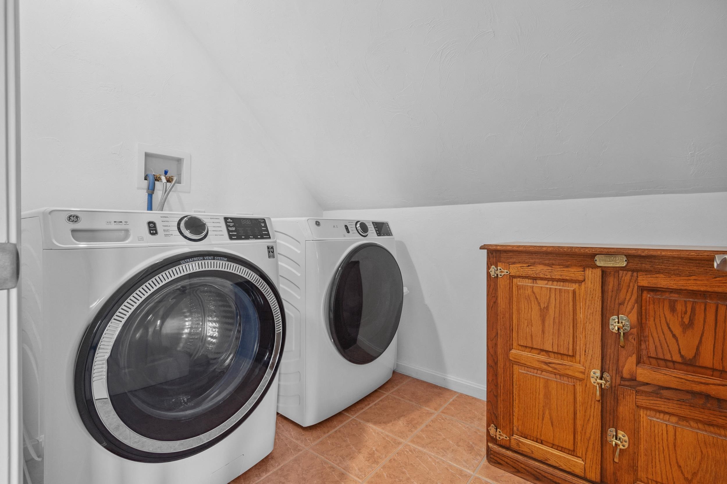 Bartlett, New Hampshire, 03812, United States, 3 Bedrooms Bedrooms, ,2 BathroomsBathrooms,Residential,For Sale,1875557