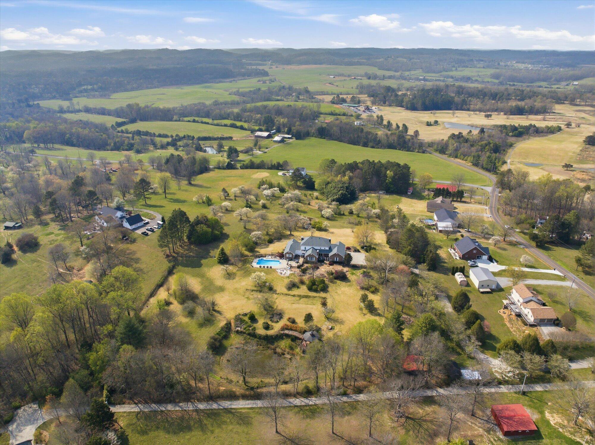 Athens, Tennessee, 37303, United States, 4 Bedrooms Bedrooms, ,4 BathroomsBathrooms,Residential,For Sale,2031458