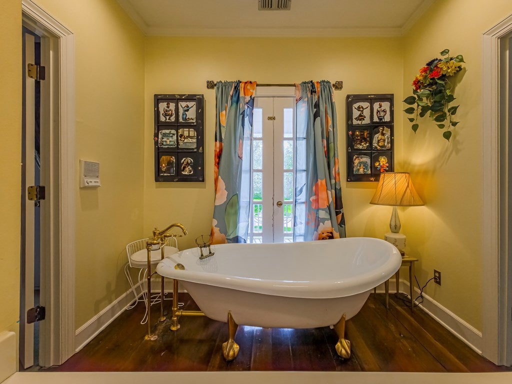 Leslie, Georgia, 31764, United States, 5 Bedrooms Bedrooms, ,4 BathroomsBathrooms,Residential,For Sale,1944897