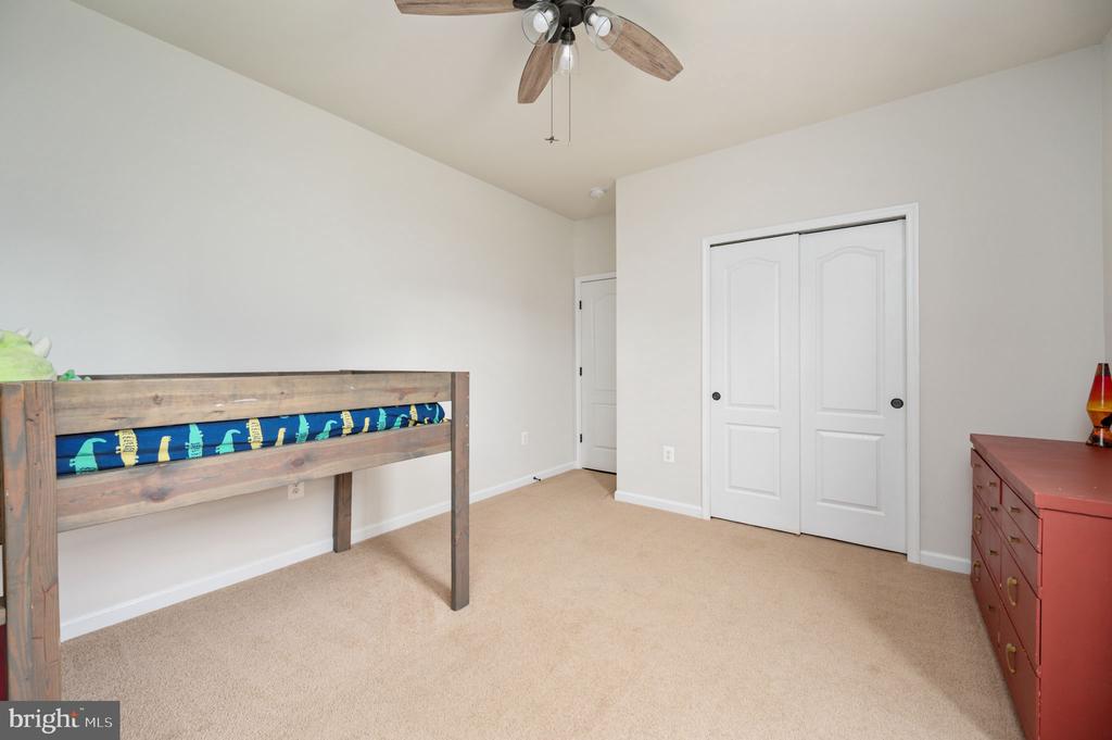 Fredericksburg, Virginia, 22406, United States, 5 Bedrooms Bedrooms, ,4 BathroomsBathrooms,Residential,For Sale,2005971