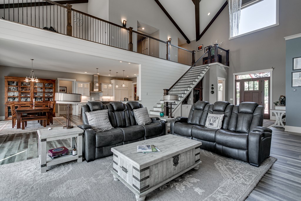 Sturgeon Bay, Wisconsin, 54235, United States, 3 Bedrooms Bedrooms, ,5 BathroomsBathrooms,Residential,For Sale,1941719