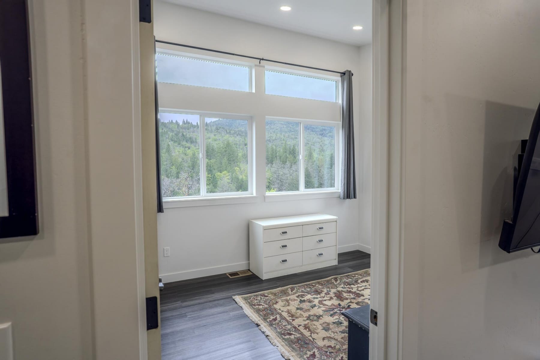  1545 Hwy 238 Jacksonville, OR 97530 - 物件實景