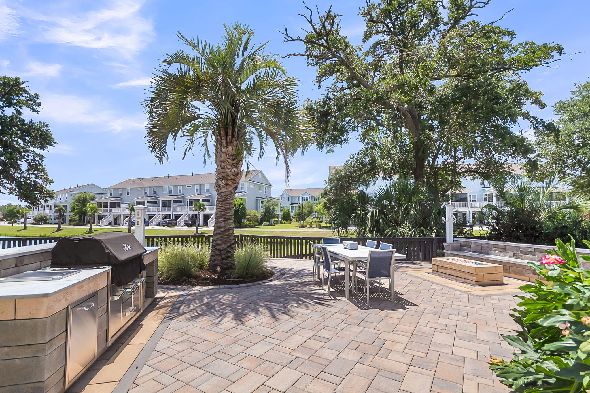 Mount Pleasant, South Carolina, 29466, United States, 4 Bedrooms Bedrooms, ,3 BathroomsBathrooms,Residential,For Sale,1900644