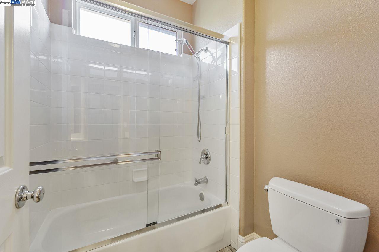 Concord, California, 94521, United States, 5 Bedrooms Bedrooms, ,3 BathroomsBathrooms,Residential,For Sale,1989306