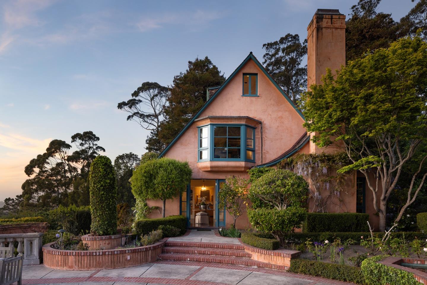 Carmel, California, 93923, United States, 4 Bedrooms Bedrooms, ,5 BathroomsBathrooms,Residential,For Sale,1819241