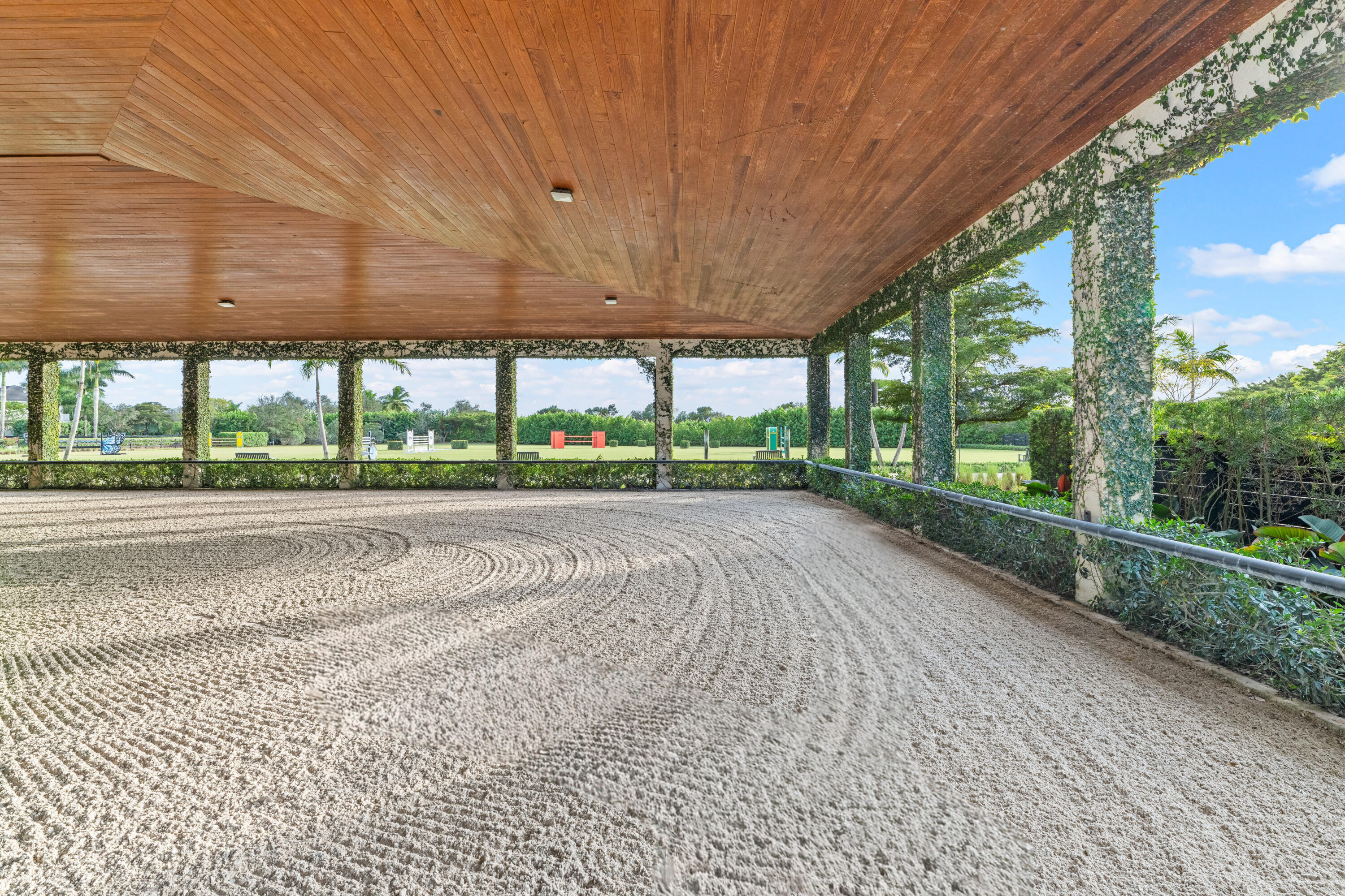  14739 & 49 Jumper Road - 物件實景