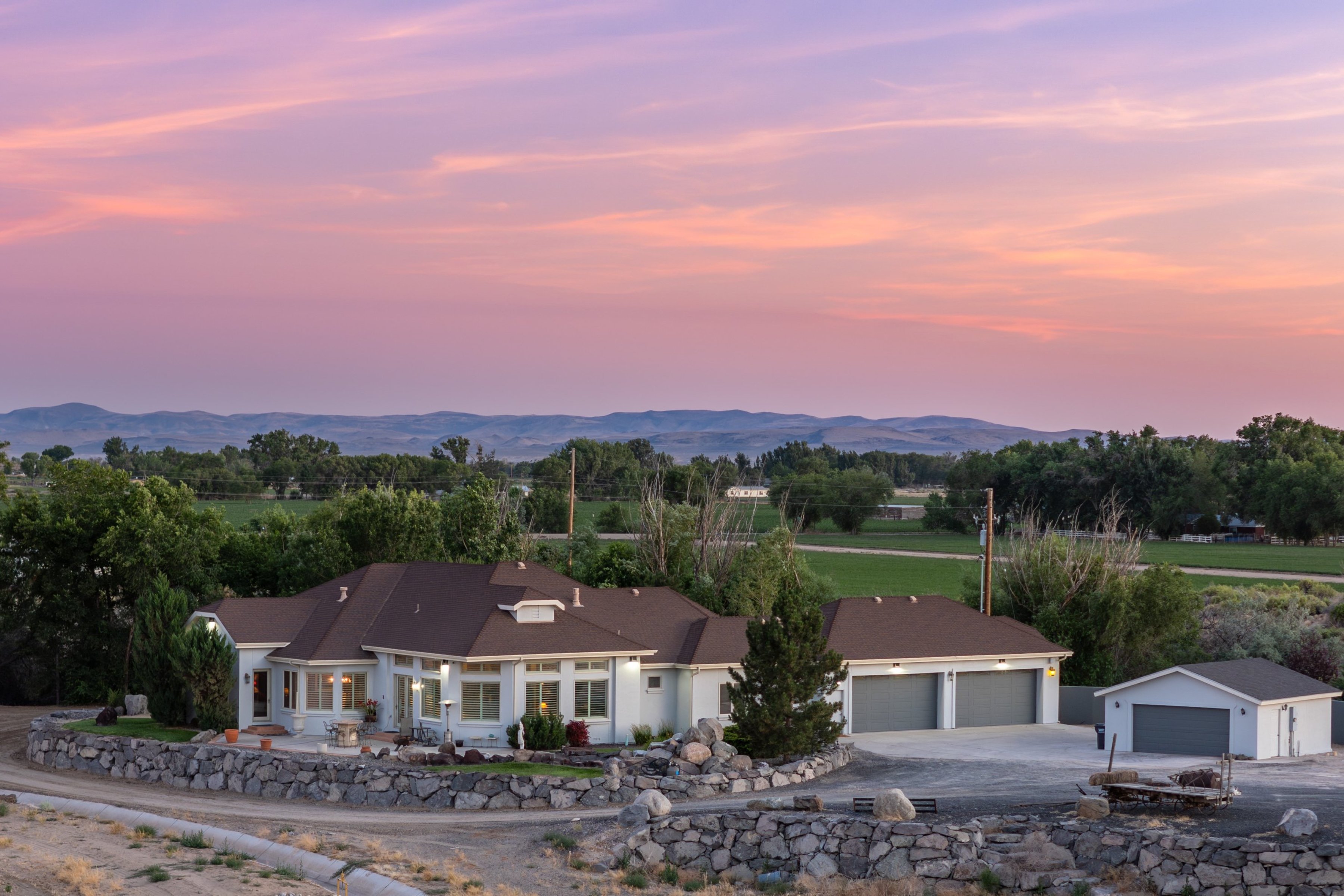  Extraordinary Fallon Estate, now offered with additional acreage - 物件實景