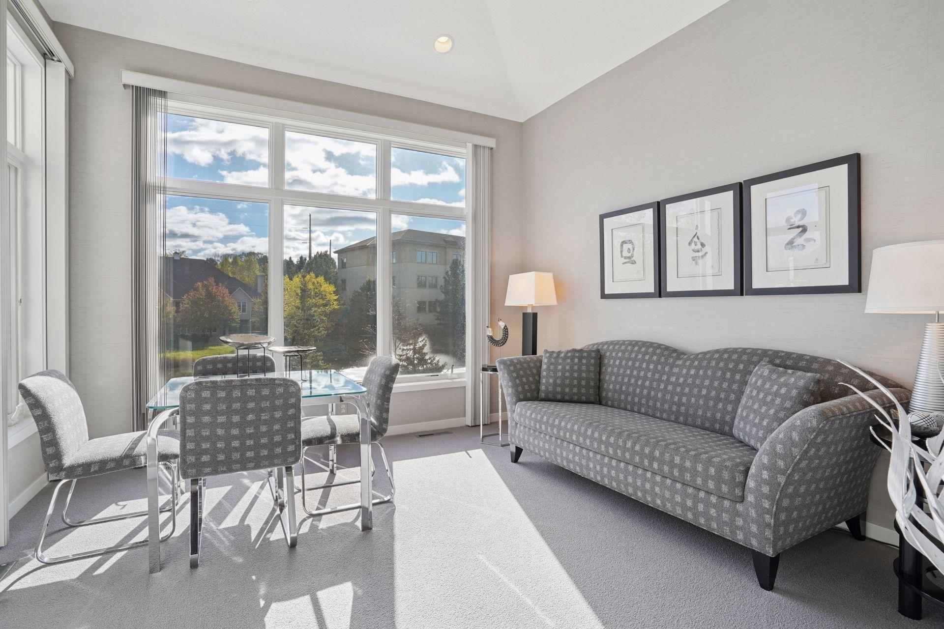 Lilydale, Minnesota, 55118, United States, 3 Bedrooms Bedrooms, ,3 BathroomsBathrooms,Residential,For Sale,1989452