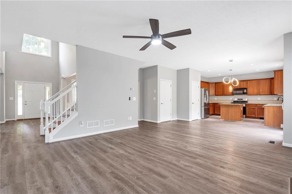 Canton, Georgia, 30115, United States, 5 Bedrooms Bedrooms, ,4 BathroomsBathrooms,Residential,For Sale,1882662