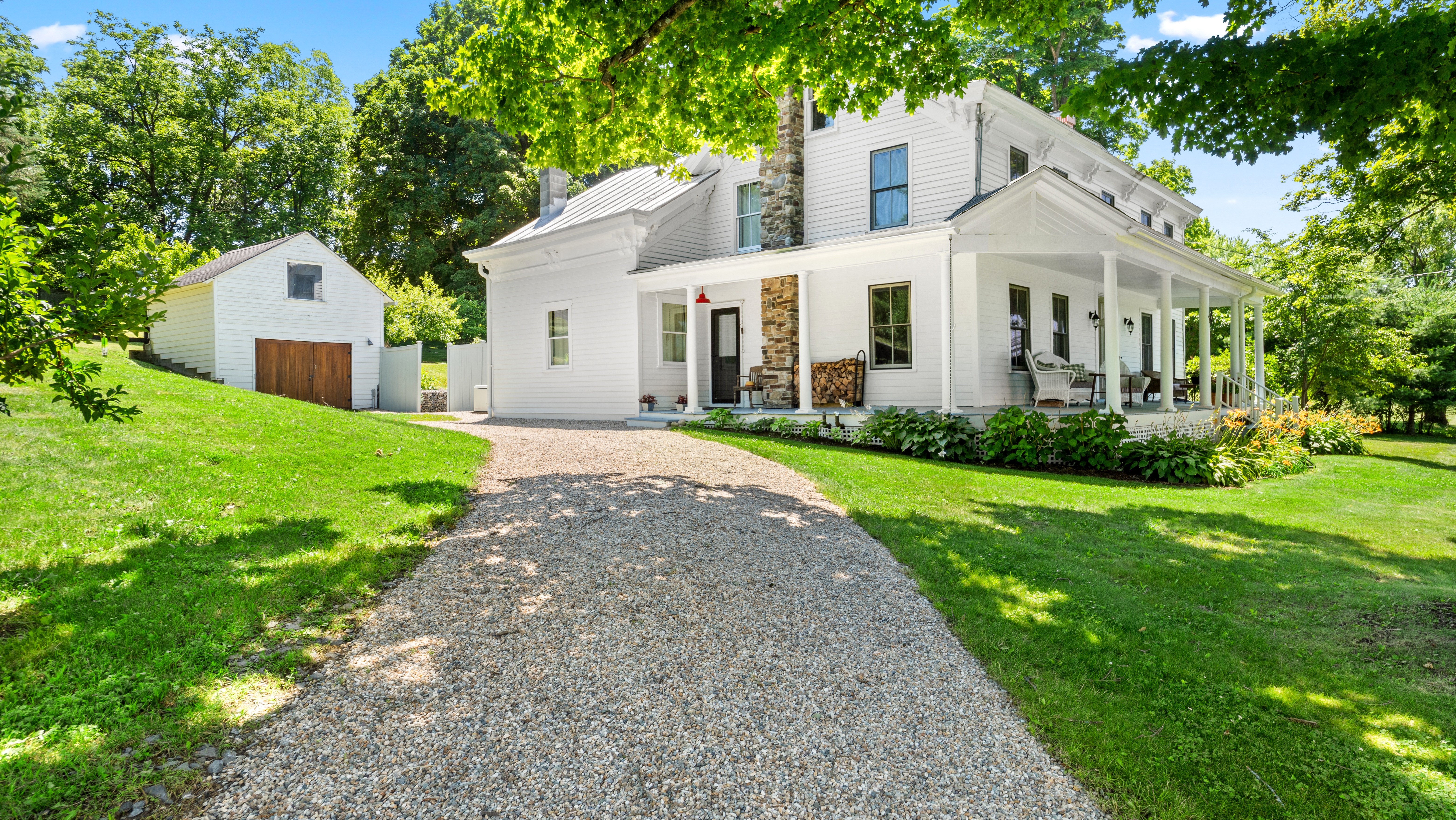  Historic 1860 Farmhouse  Incredible Catskill Views & Bluestone Gardens - 物件實景