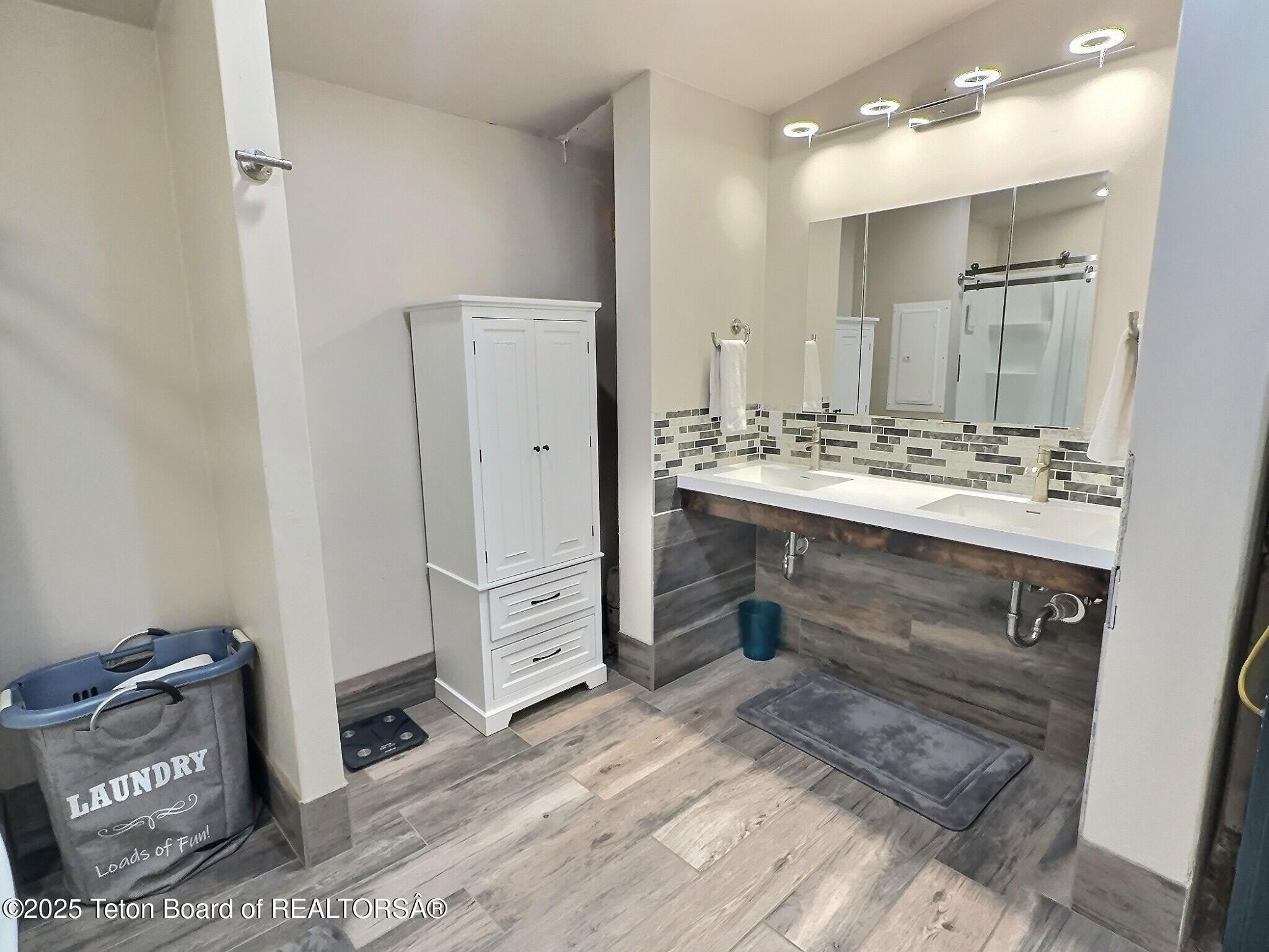 Driggs, Idaho, 83422, United States, 5 Bedrooms Bedrooms, ,2 BathroomsBathrooms,Residential,For Sale,1921681