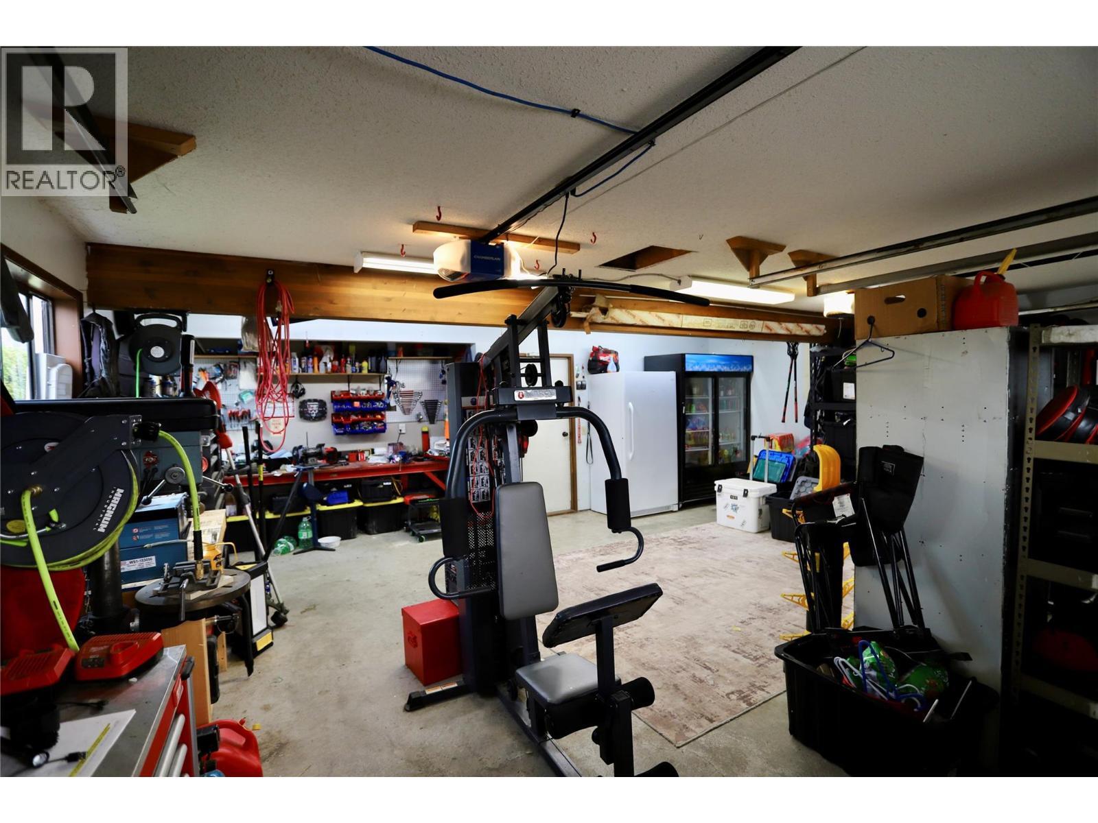 KAMLOOPS, British Columbia, V2H 1N1, CA, 4 Bedrooms Bedrooms, ,4 BathroomsBathrooms,Residential,For Sale,1947764