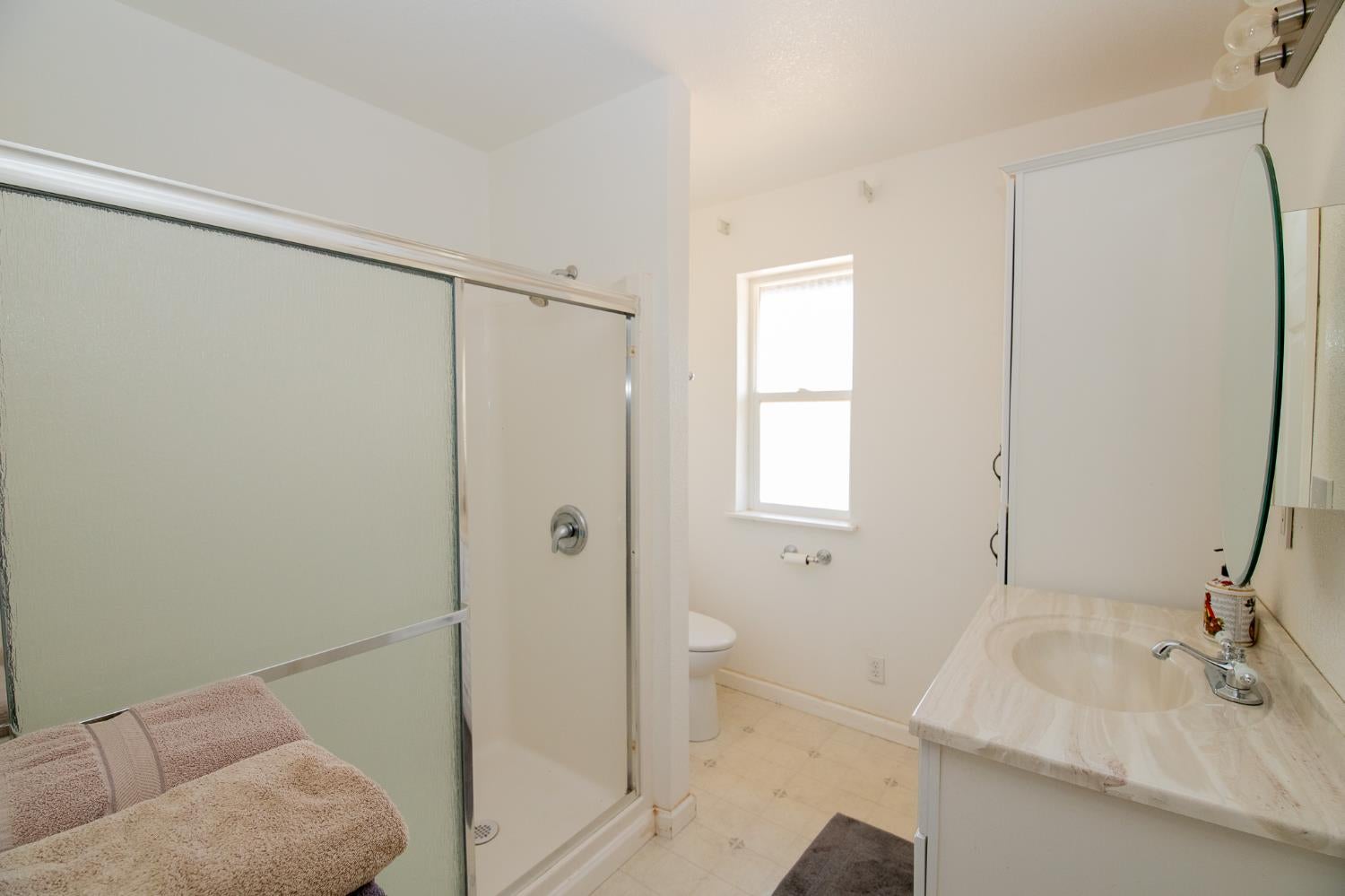 Arbuckle, California, 95912, United States, 3 Bedrooms Bedrooms, ,2 BathroomsBathrooms,Residential,For Sale,1991763