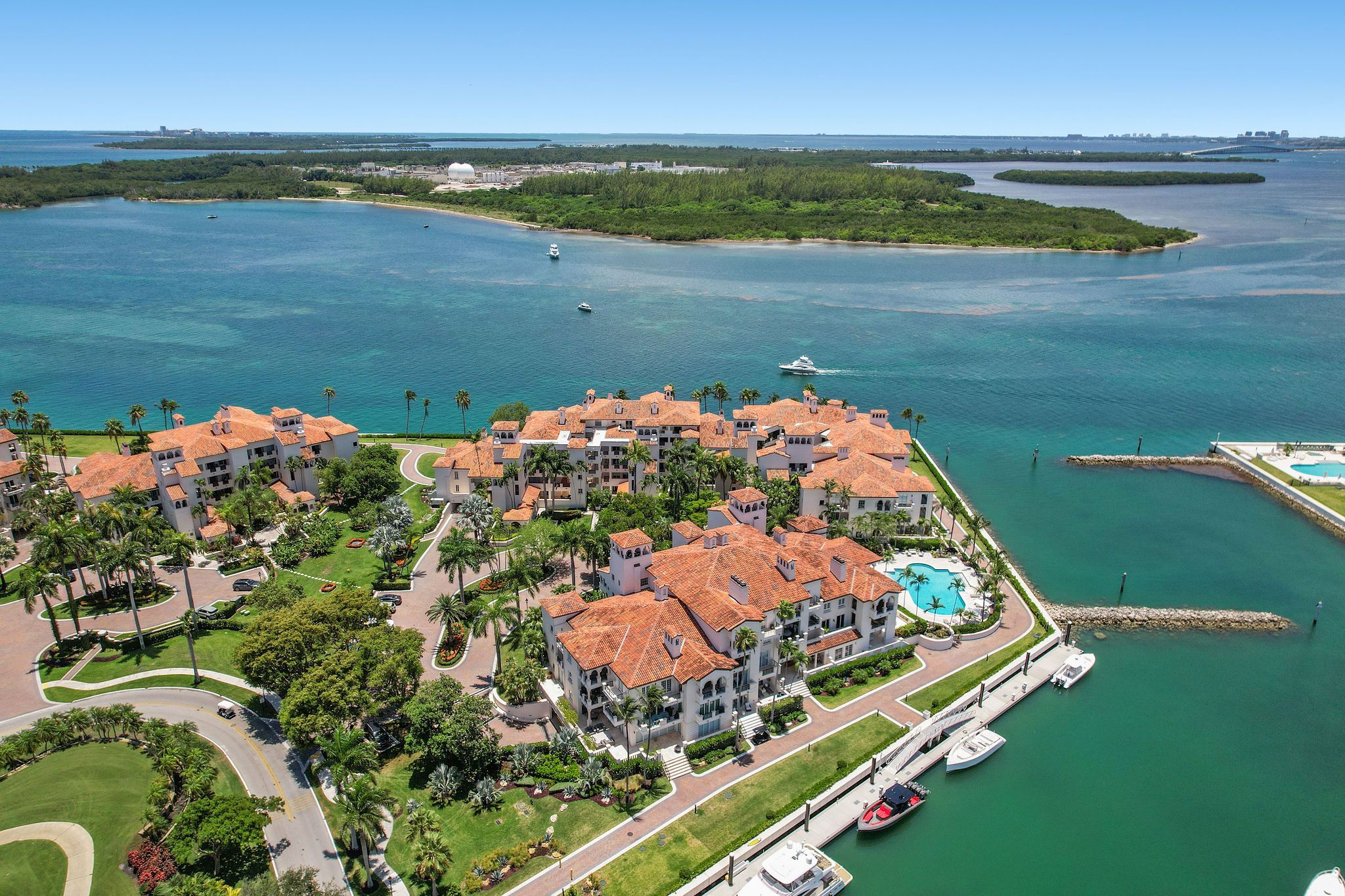  2432 Fisher Island Dr, Miami Beach, FL, 33109 - 物件實景