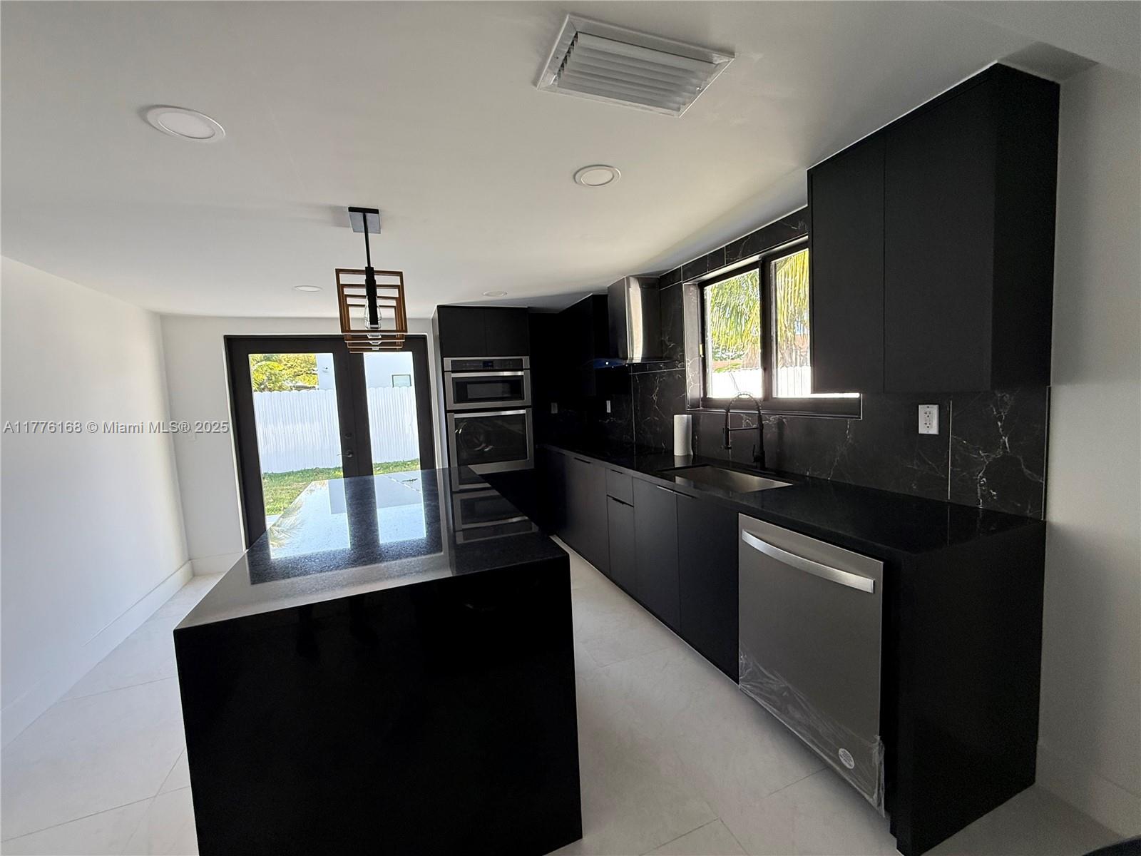 Miami, Florida, 33165, United States, 4 Bedrooms Bedrooms, ,3 BathroomsBathrooms,Residential,For Sale,1849955