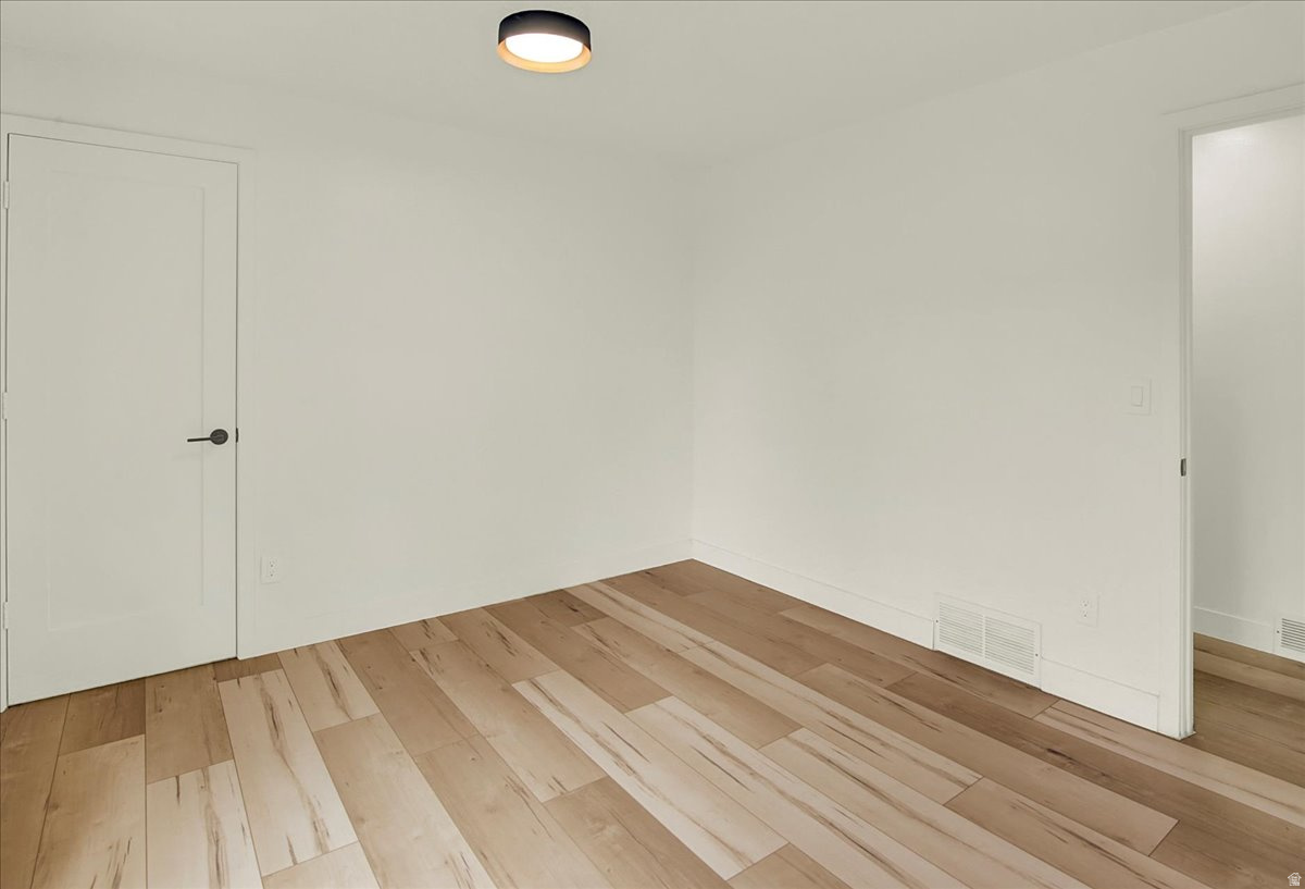 Sandy, Utah, 84094, United States, 4 Bedrooms Bedrooms, ,1 BathroomBathrooms,Residential,For Sale,2001958