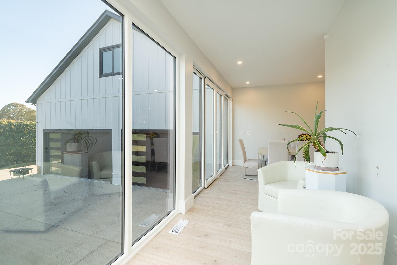 Waxhaw, North Carolina, 28173, United States, 5 Bedrooms Bedrooms, ,4 BathroomsBathrooms,Residential,For Sale,1990877