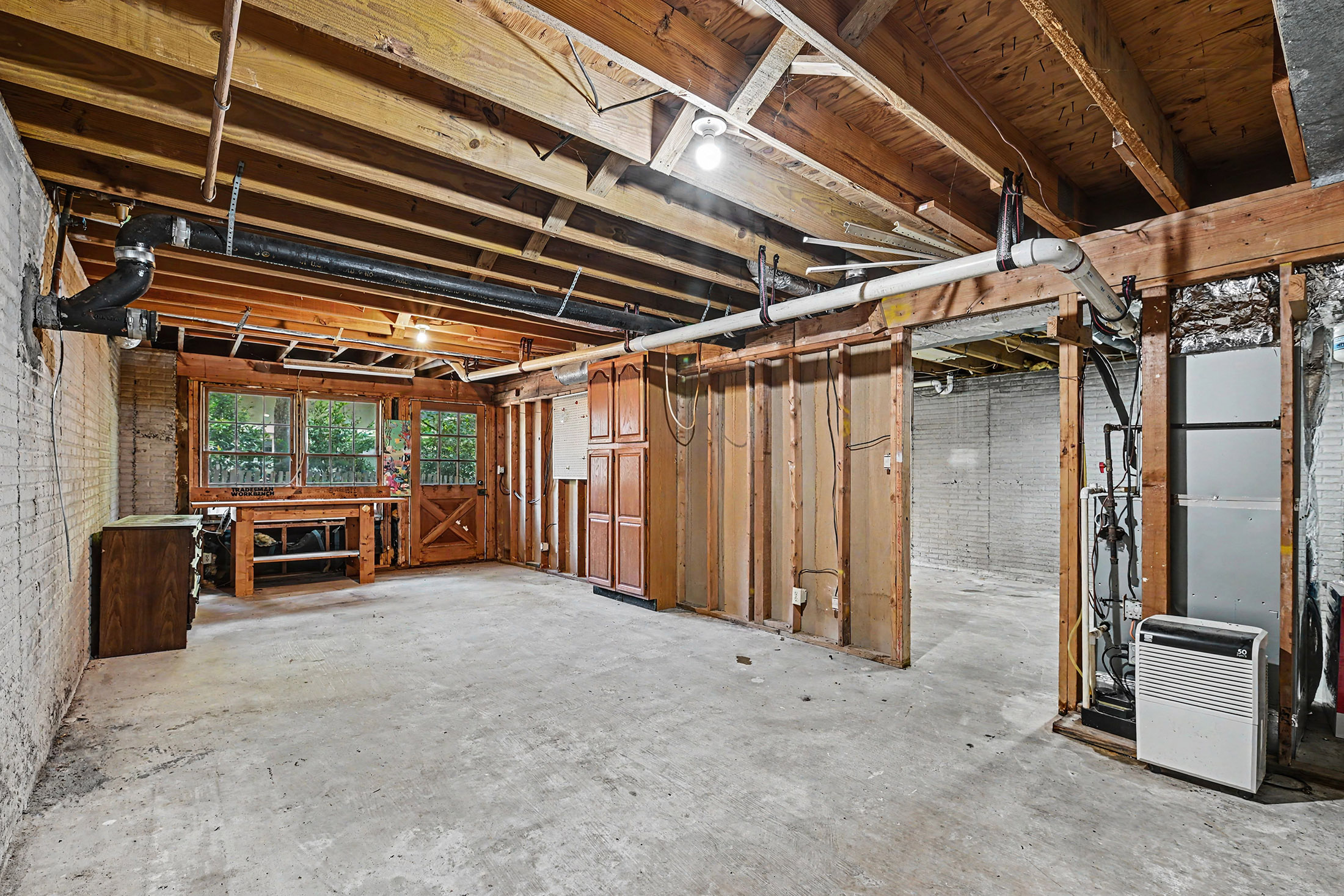  Charming Updated Traditional Home in a Desirable Community - 物件實景
