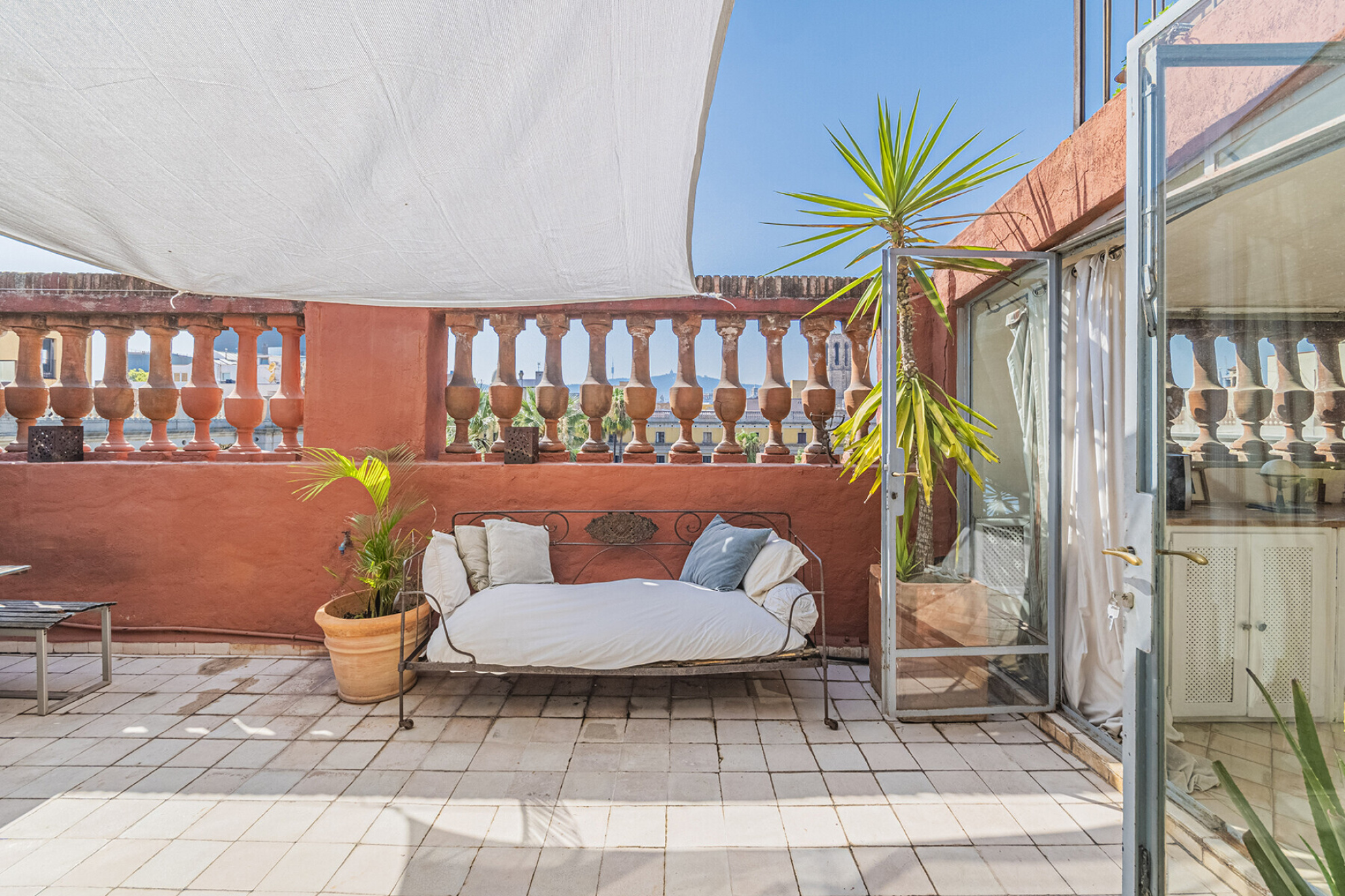 Stunning penthouse with panoramic views of the iconic Plaza Real - 物件實景