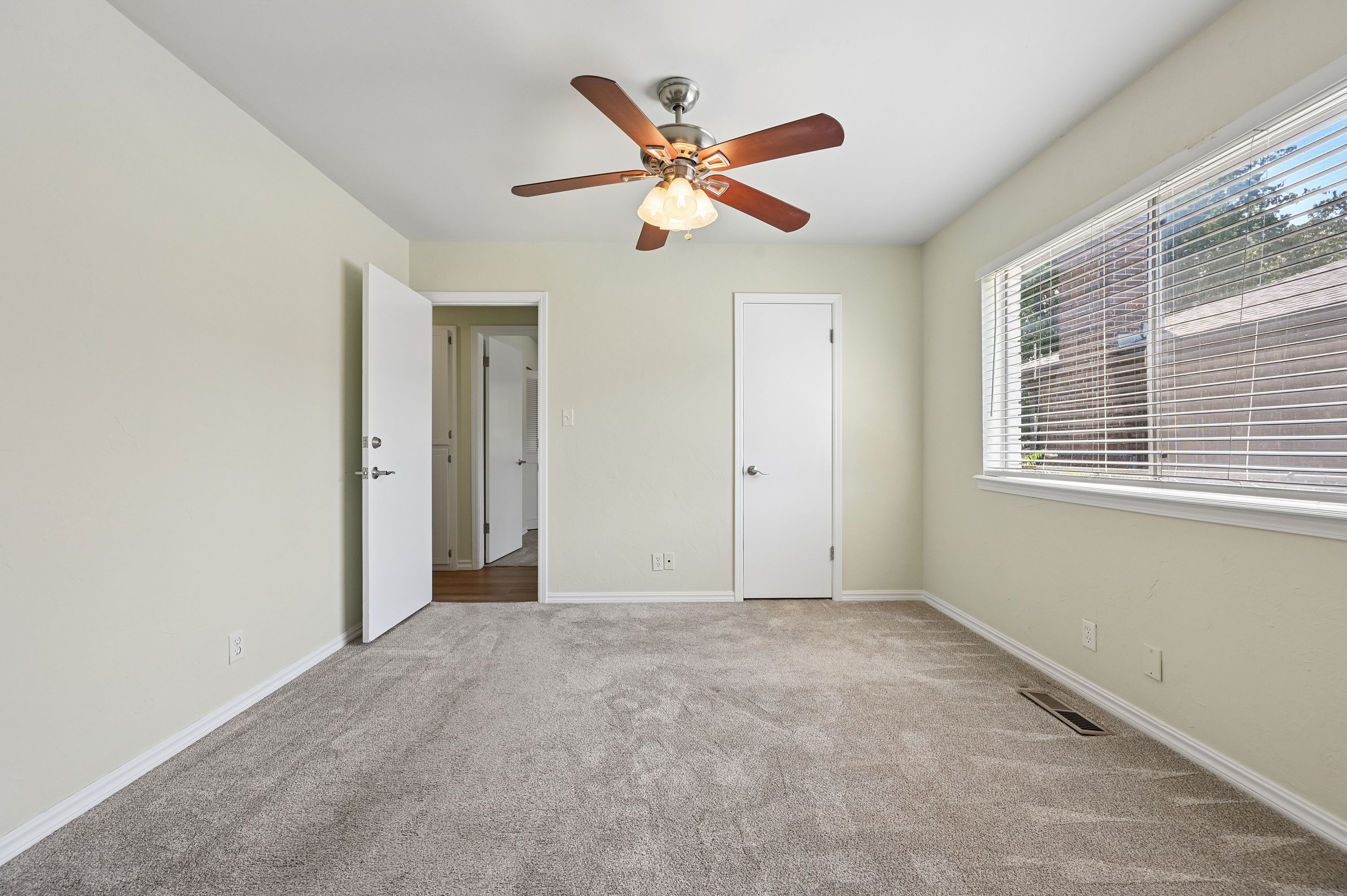  4851 South 85th East Avenue, Tulsa, OK 74145 - 物件實景