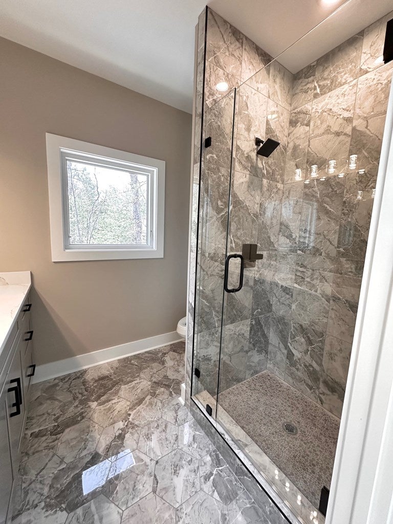 Ellijay, Georgia, 30540, United States, 4 Bedrooms Bedrooms, ,5 BathroomsBathrooms,Residential,For Sale,1858982