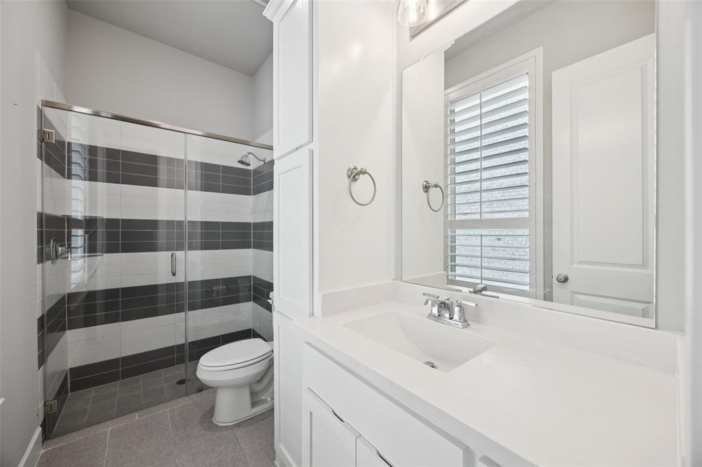 Rockwall, Texas, 75087, United States, 4 Bedrooms Bedrooms, ,4 BathroomsBathrooms,Residential,For Sale,1918235
