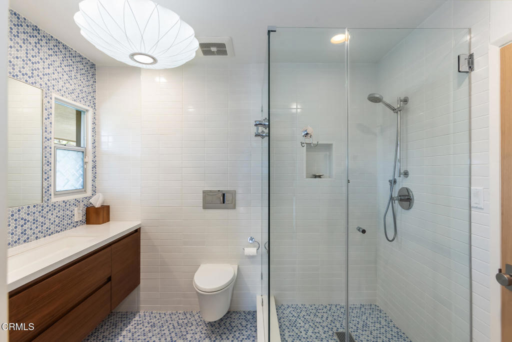 La Canada Flintridge, California, 91011, United States, 3 Bedrooms Bedrooms, ,3 BathroomsBathrooms,Residential,For Sale,1941612