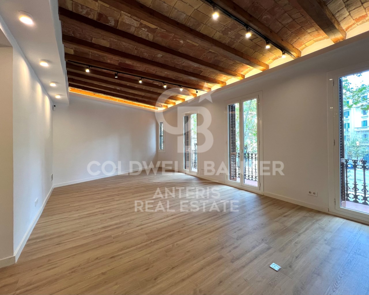 Barcelona, Barcelona, Eixample, La Dreta de l'Eix, Barcelona, Catalonia, ES, 2 Bedrooms Bedrooms, ,2 BathroomsBathrooms,Residential,For Sale,Barcelona, Barcelona, Eixample, La Dreta de l'Eix,1611380
