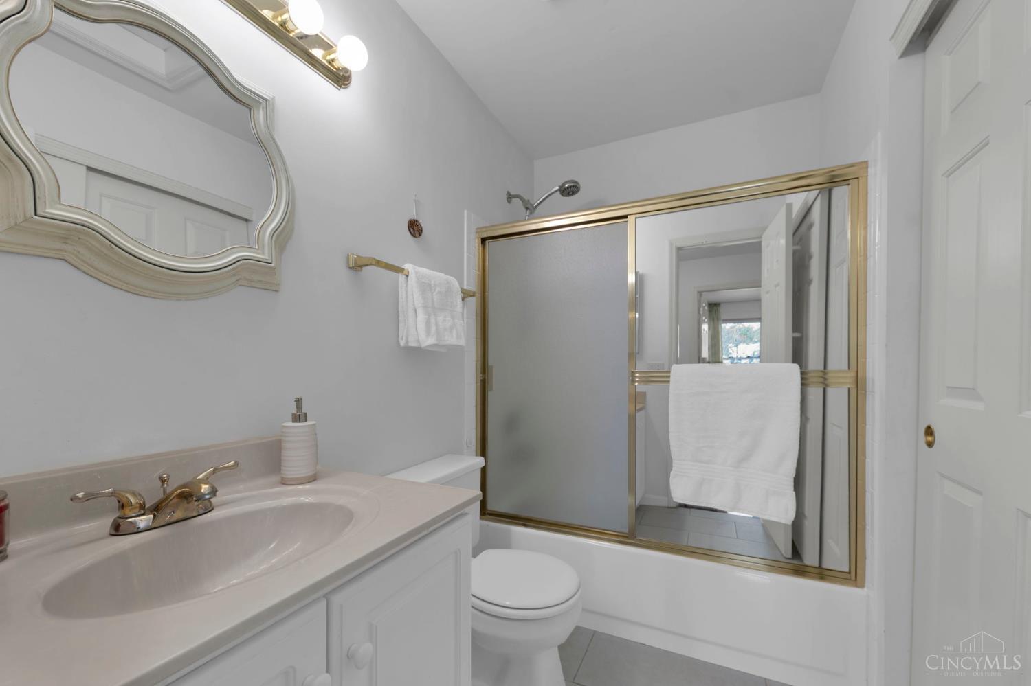 Loveland, Ohio, 45140, United States, 4 Bedrooms Bedrooms, ,3 BathroomsBathrooms,Residential,For Sale,1992143