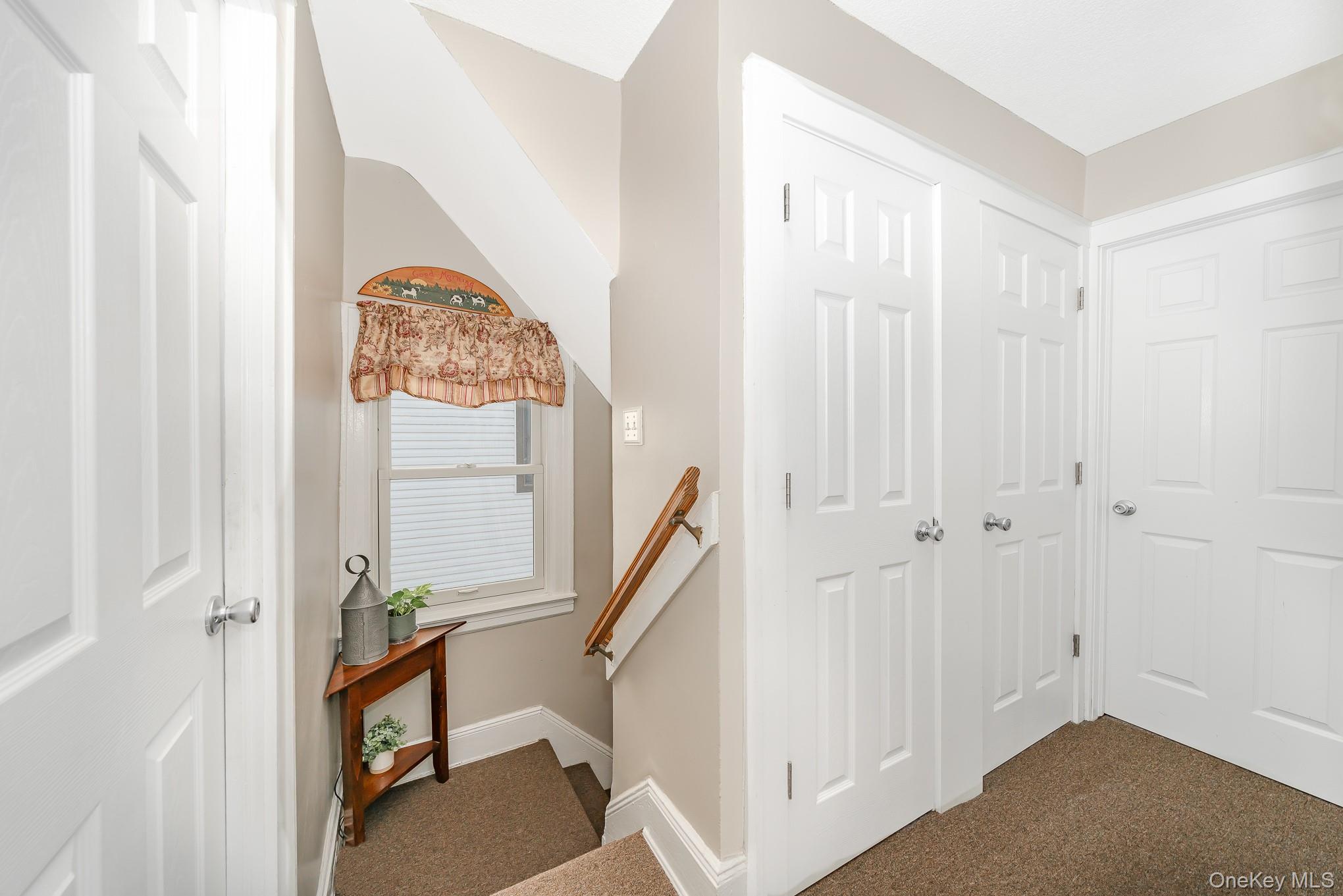 Mineola, New York, 11501, United States, 4 Bedrooms Bedrooms, ,2 BathroomsBathrooms,Residential,For Sale,2005697