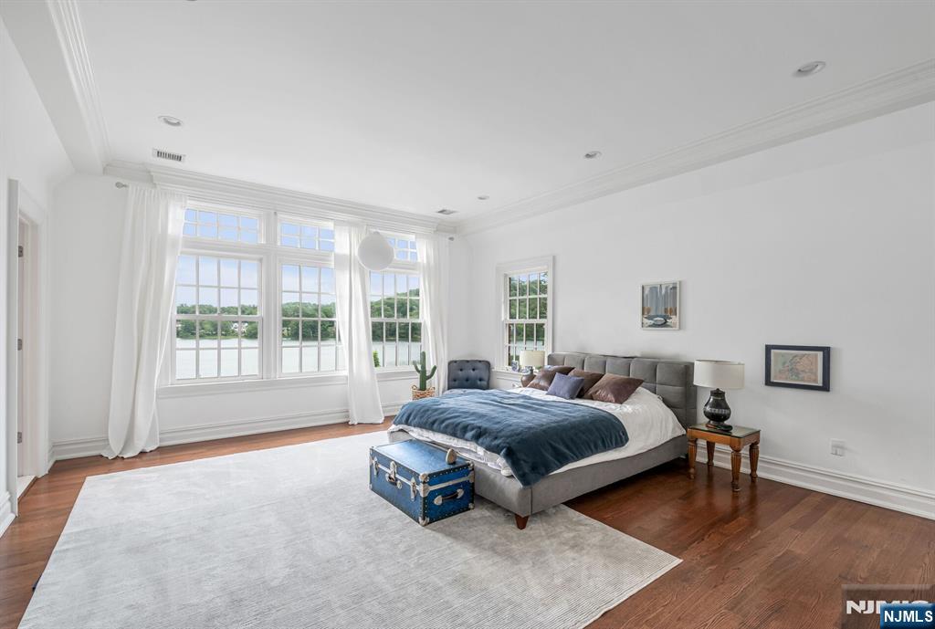 Franklin Lakes, New Jersey, 07417, United States, 6 Bedrooms Bedrooms, ,7 BathroomsBathrooms,Residential,For Sale,1903757