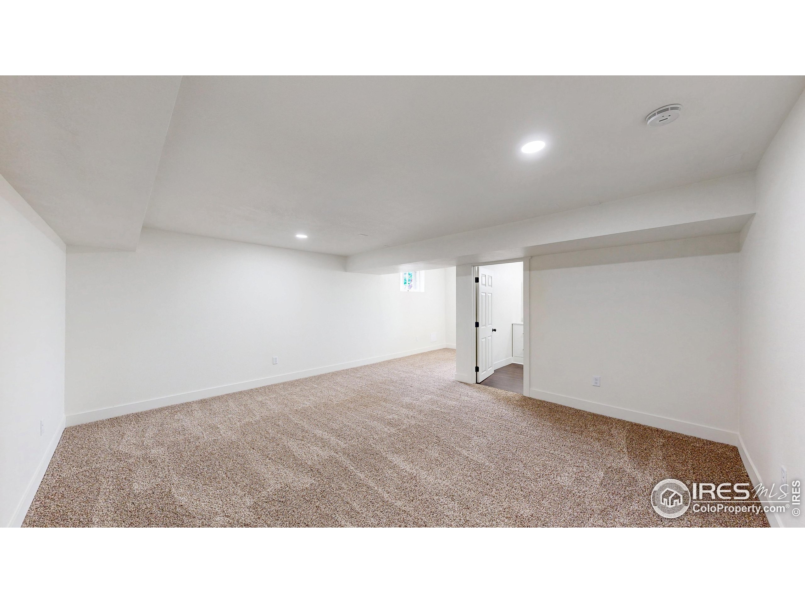 Milliken, Colorado, 80543, United States, 5 Bedrooms Bedrooms, ,1 BathroomBathrooms,Residential,For Sale,1896024