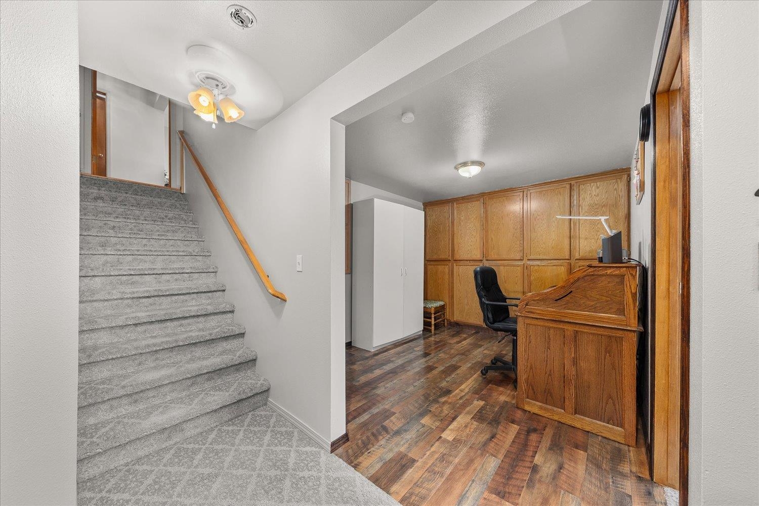 Nine Mile Falls, Washington, 99026, United States, 5 Bedrooms Bedrooms, ,3 BathroomsBathrooms,Residential,For Sale,1979574